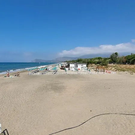 Degli Ulivi A 300 M Dal Mare Lido Di Fondi